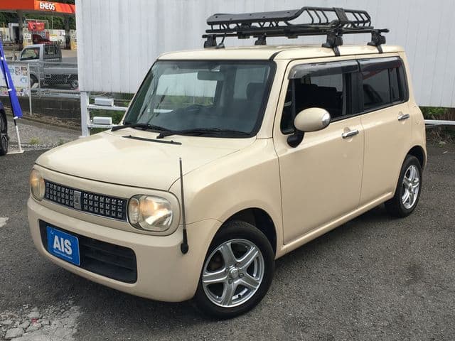 https://jema-auto-bucket.eu-central-1.linodeobjects.com/AunetImages/1788575527034-24350150_01.jpg